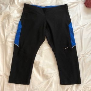 Nike Dri-Fit capri leggings